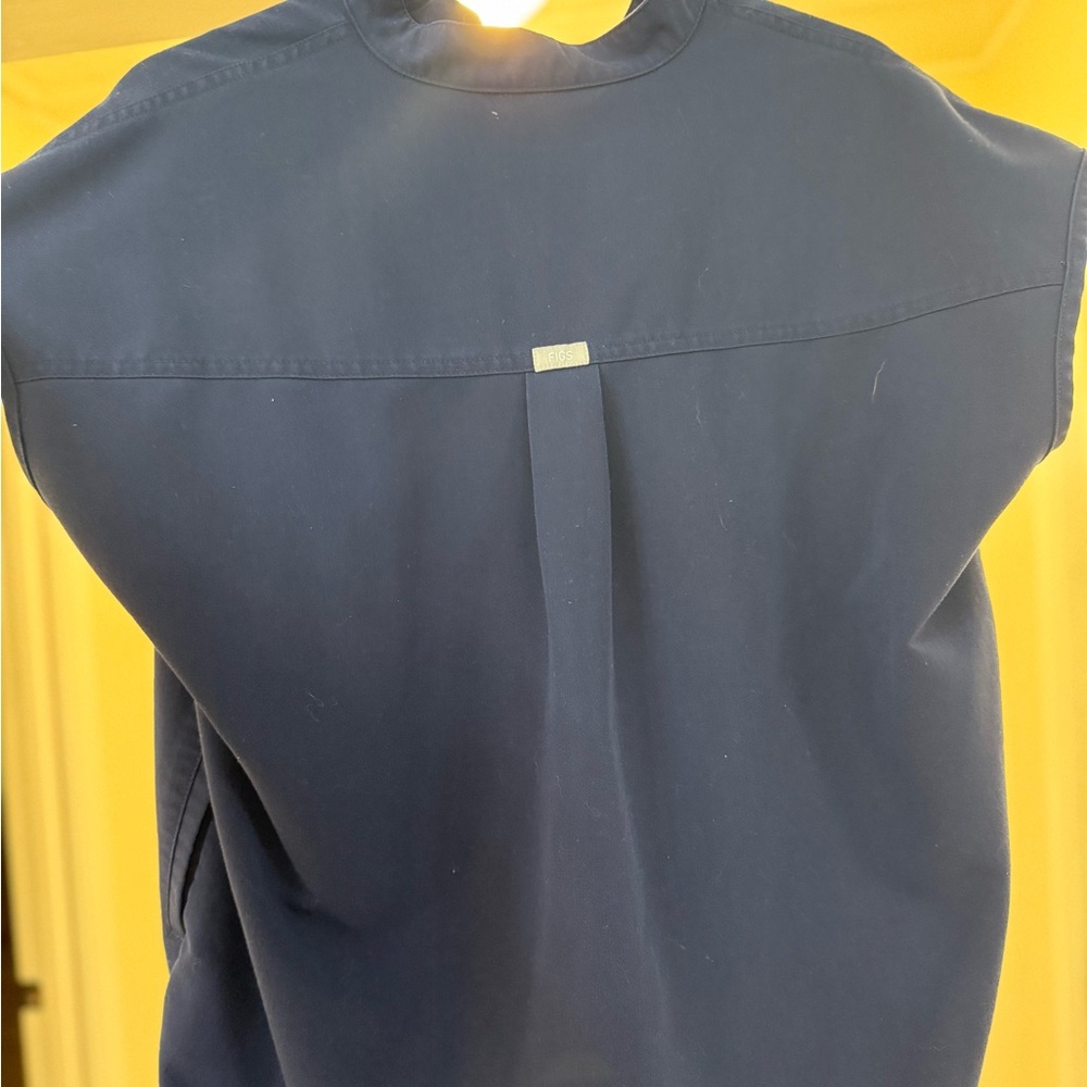 Navy Blue Figs Rafaela Oversized Scrub top Size Small